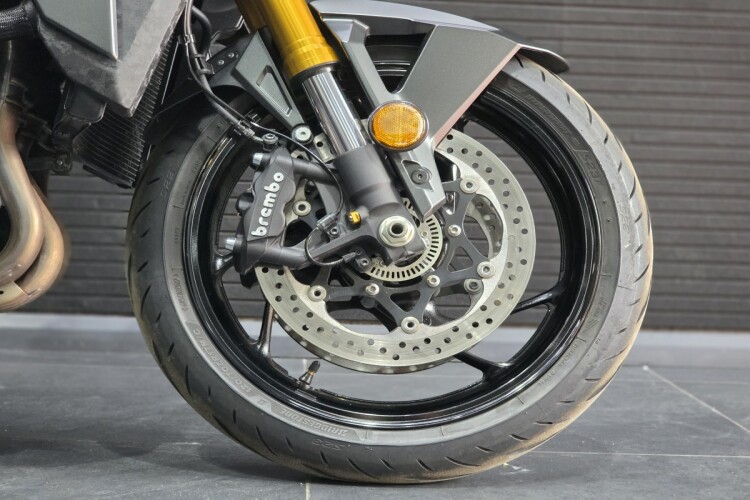 SUZUKI GSX-S1000