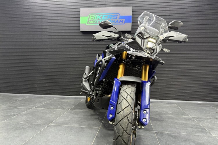 SUZUKI V-STROM 800