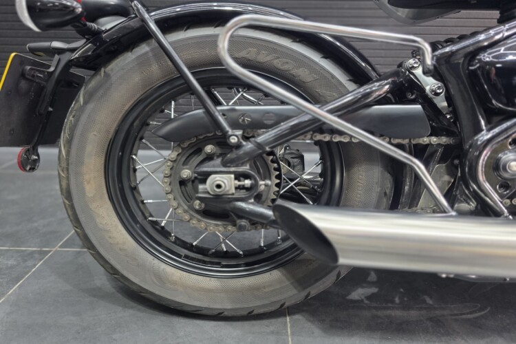 TRIUMPH BOBBER