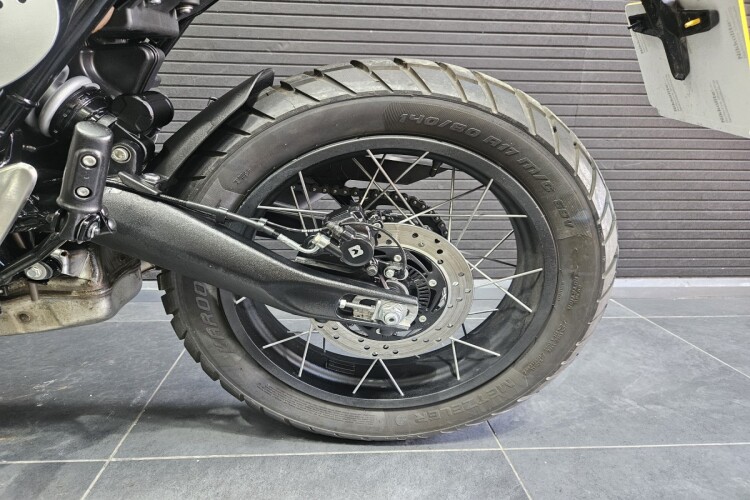 TRIUMPH SCRAMBLER 400 XC