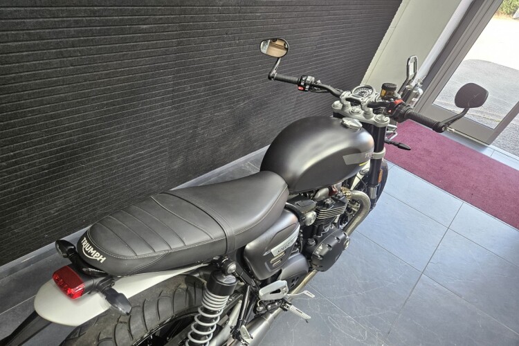 TRIUMPH SPEED TWIN 1200