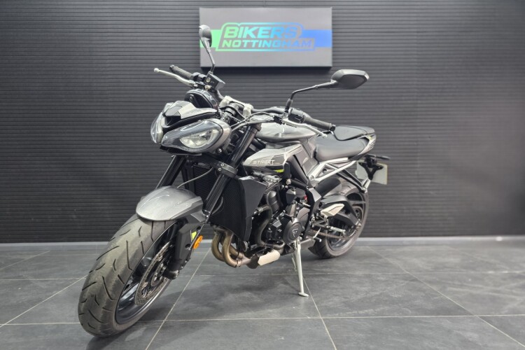 2023 TRIUMPH STREET TRIPLE 765, Silver - photo 10