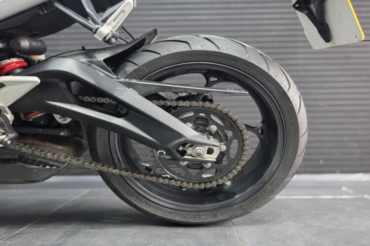 2023 TRIUMPH STREET TRIPLE 765, Silver - photo 15