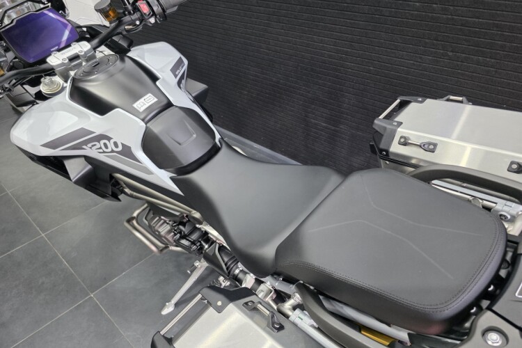 TRIUMPH TIGER 1200