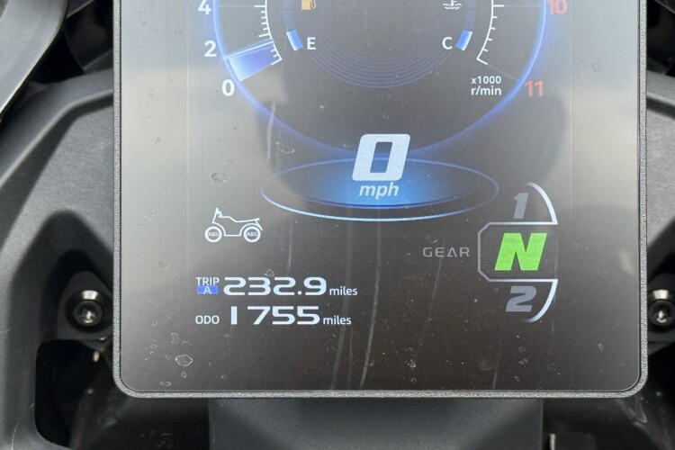VOGE DS 900 X