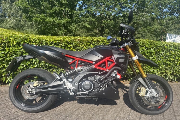 APRILIA DORSODURO 900