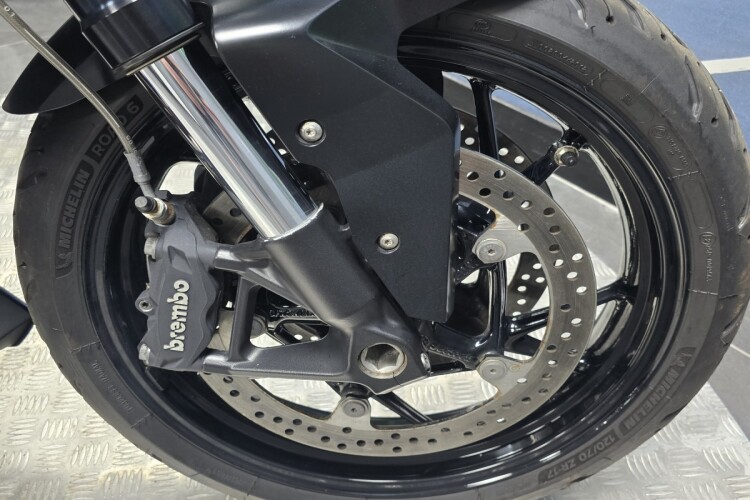 BMW F 900 R SE