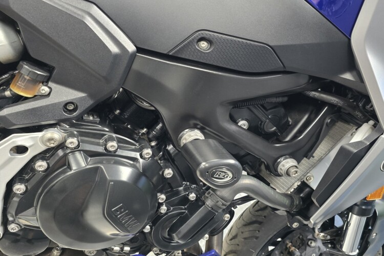 BMW F 900 R SE