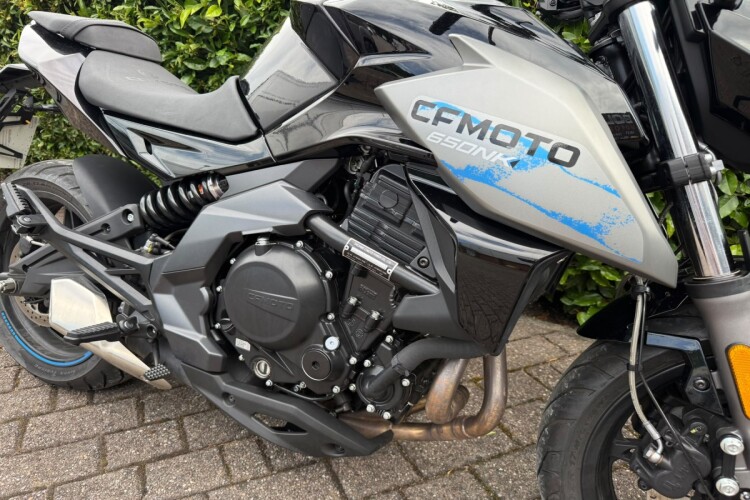 CFMOTO 650NK