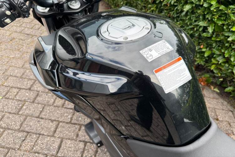 CFMOTO 650NK
