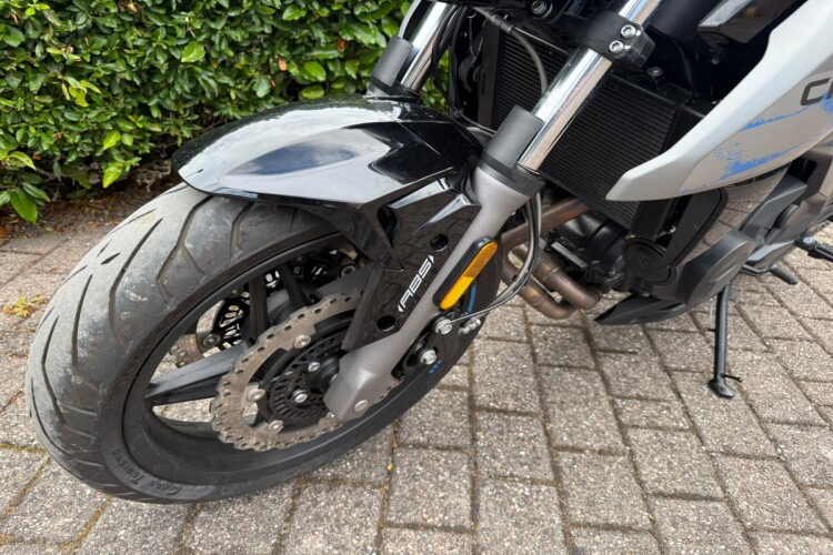 CFMOTO 650NK