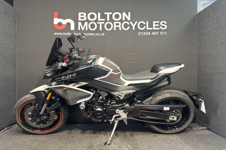CFMOTO 800NK