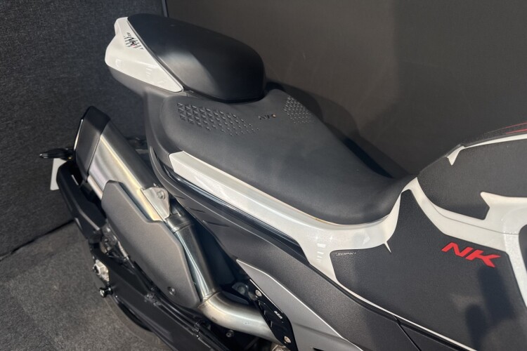CFMOTO 800NK