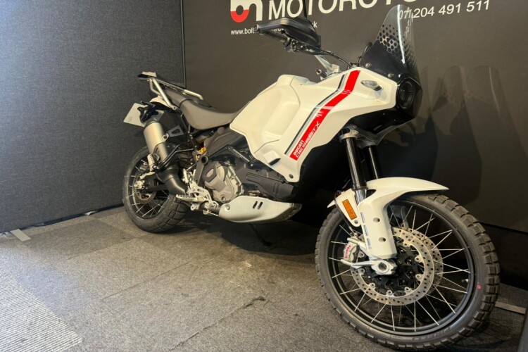 DUCATI DESERTX