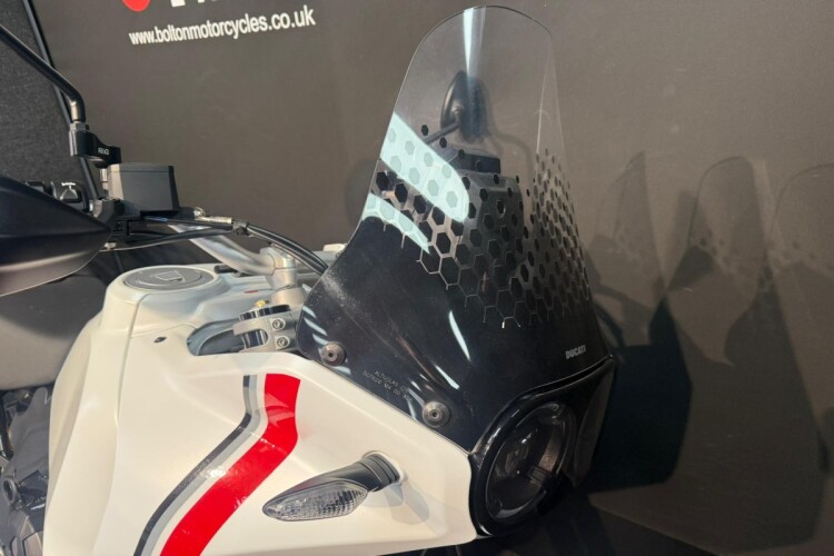 DUCATI DESERTX