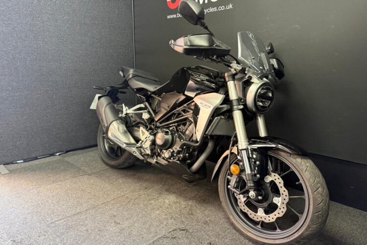 HONDA CBF300