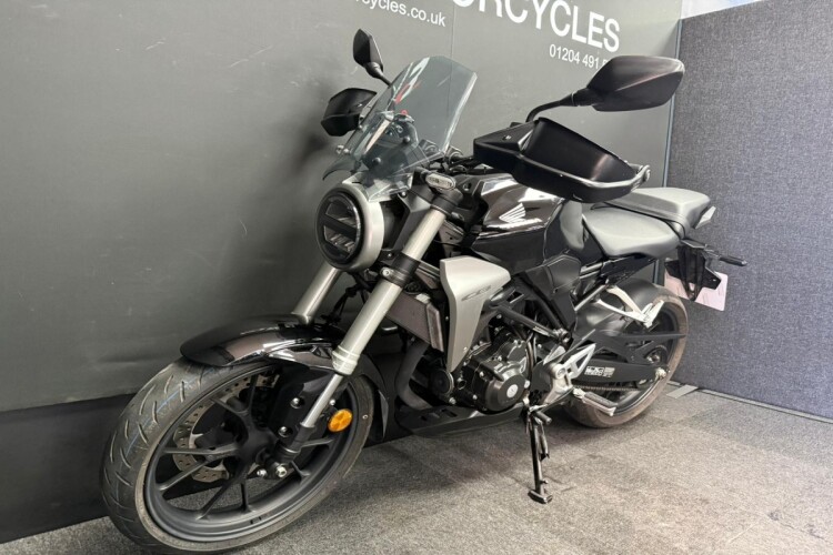 HONDA CBF300