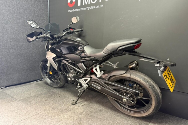 HONDA CBF300