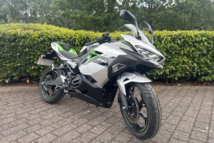 KAWASAKI NINJA E-1