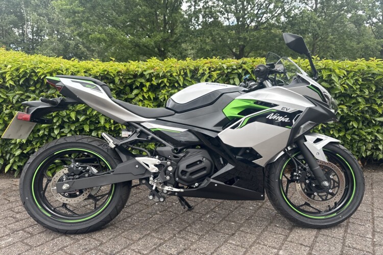 KAWASAKI NINJA E-1