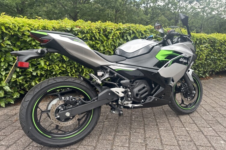 KAWASAKI NINJA E-1