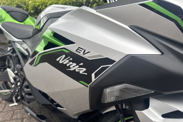 KAWASAKI NINJA E-1