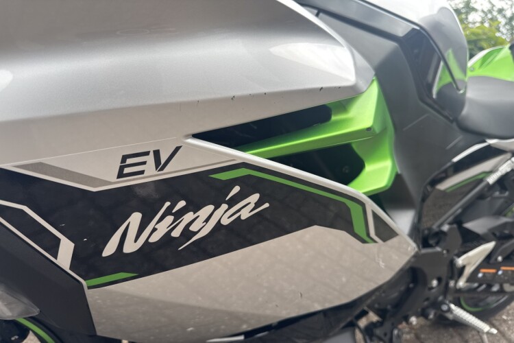 KAWASAKI NINJA E-1