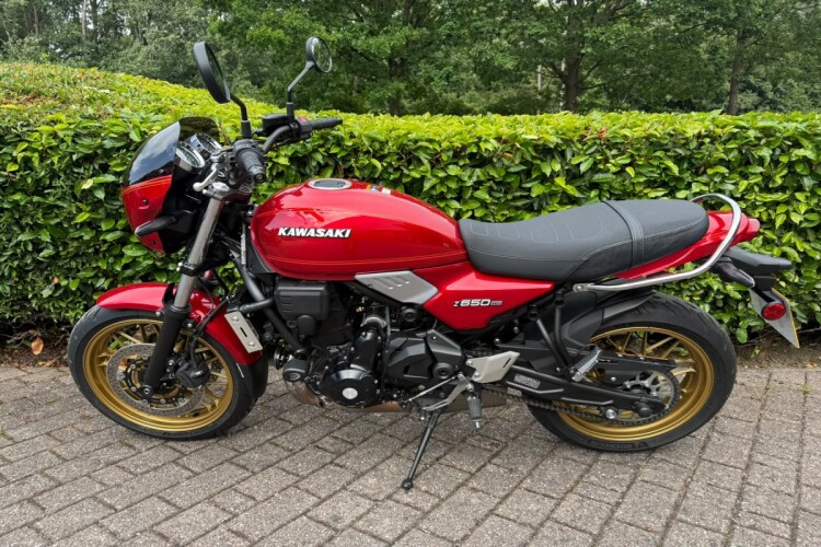 KAWASAKI Z650 RS