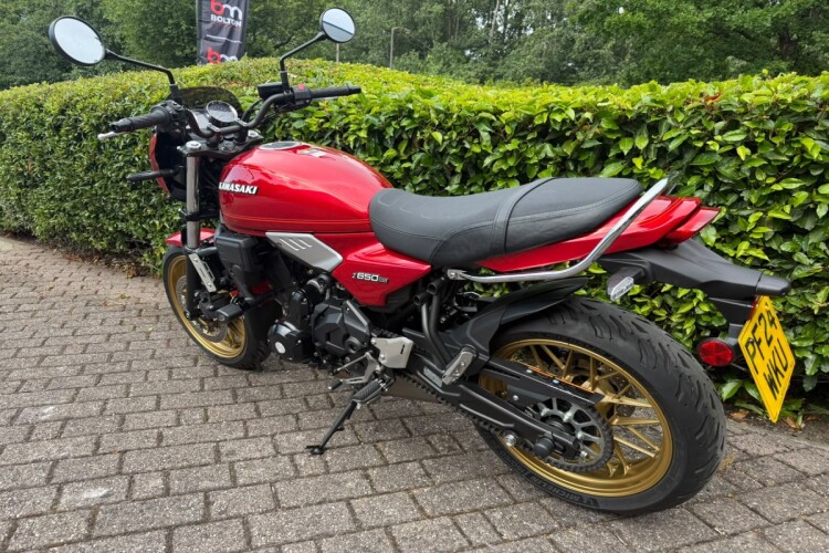 KAWASAKI Z650 RS