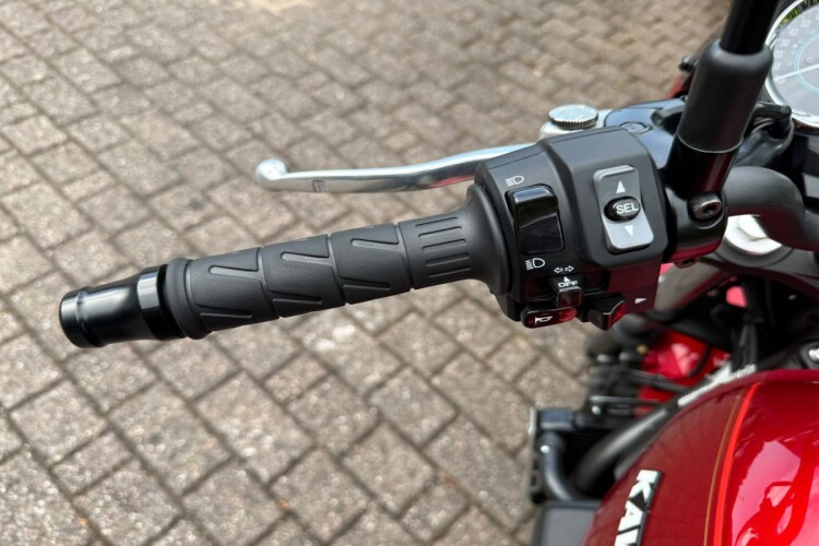 KAWASAKI Z650 RS