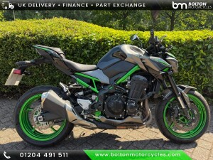 KAWASAKI Z900