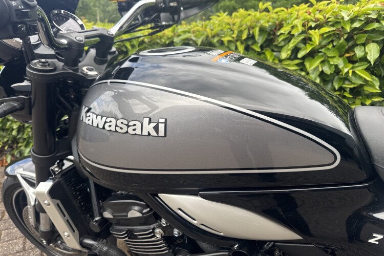 KAWASAKI Z900 RS