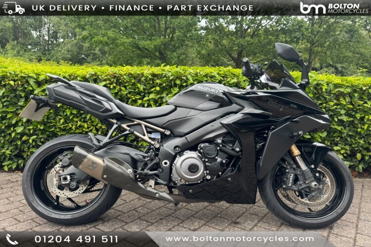 2022 SUZUKI GSX-S1000GT, Black