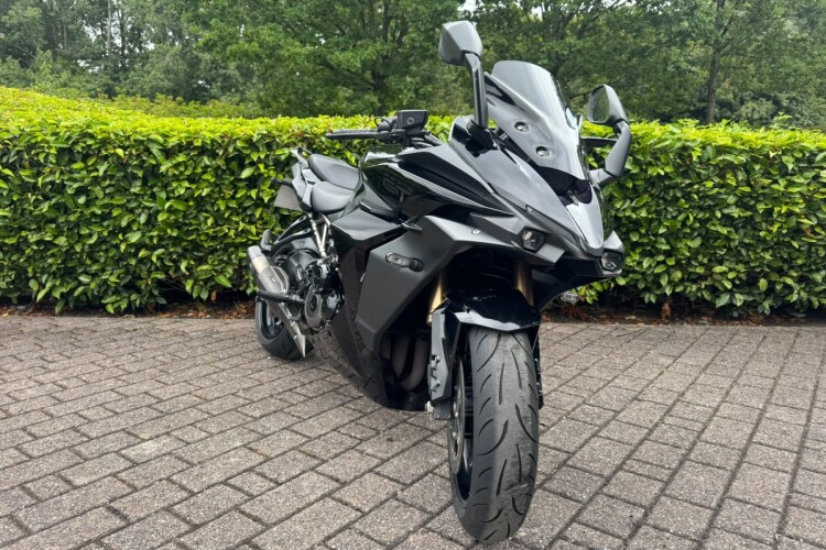 2022 SUZUKI GSX-S1000GT, Black - photo 7