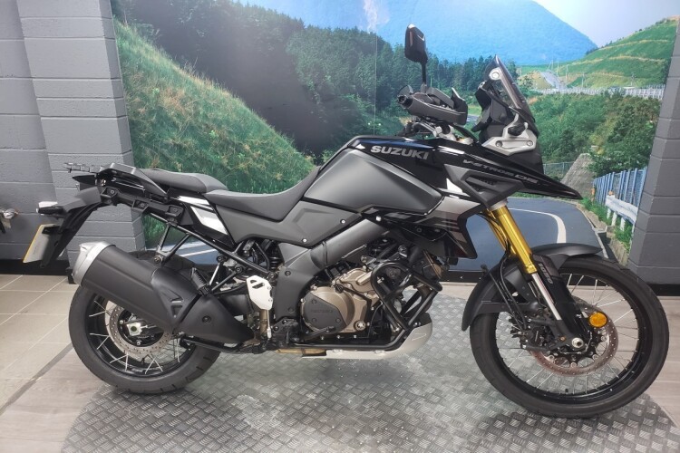 SUZUKI V-STROM 1050 DE