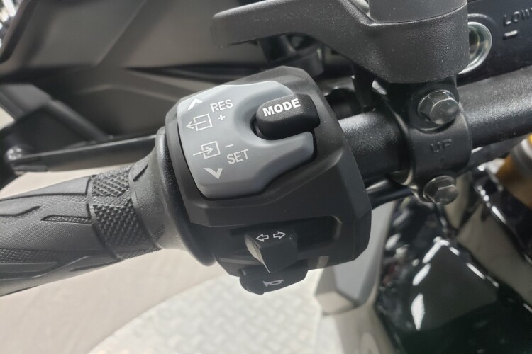 SUZUKI V-STROM 1050 DE