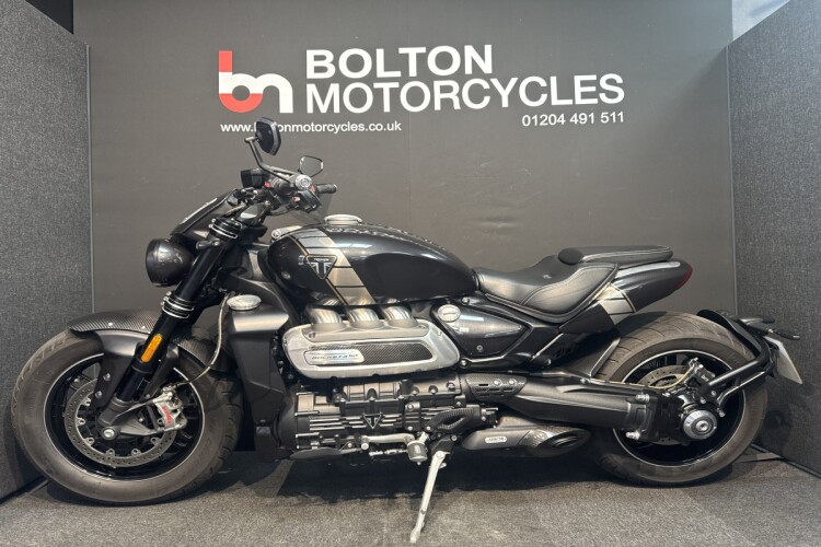 TRIUMPH ROCKET III