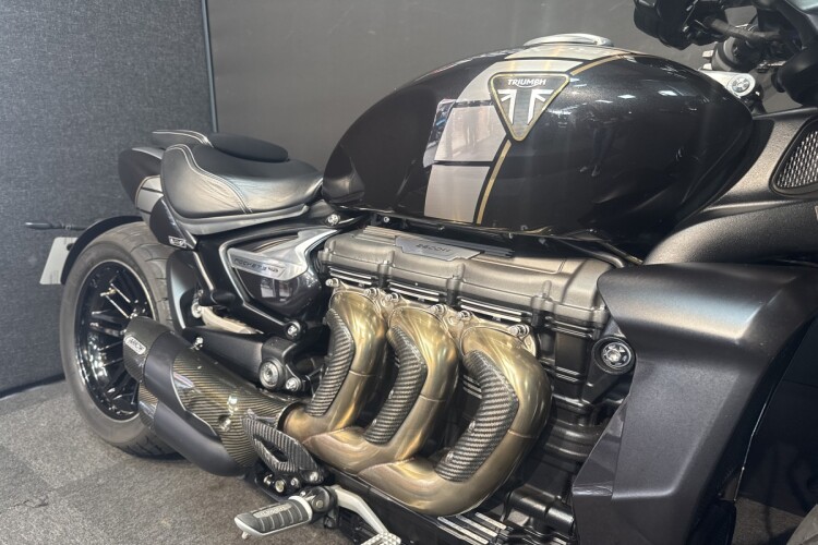 TRIUMPH ROCKET III