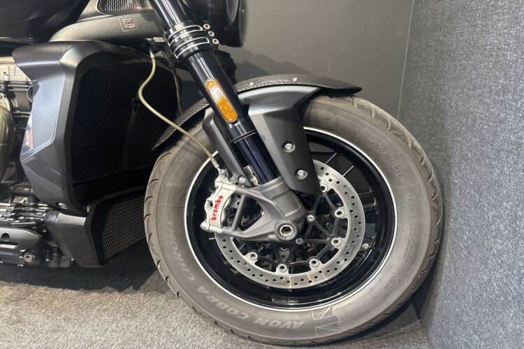 TRIUMPH ROCKET III
