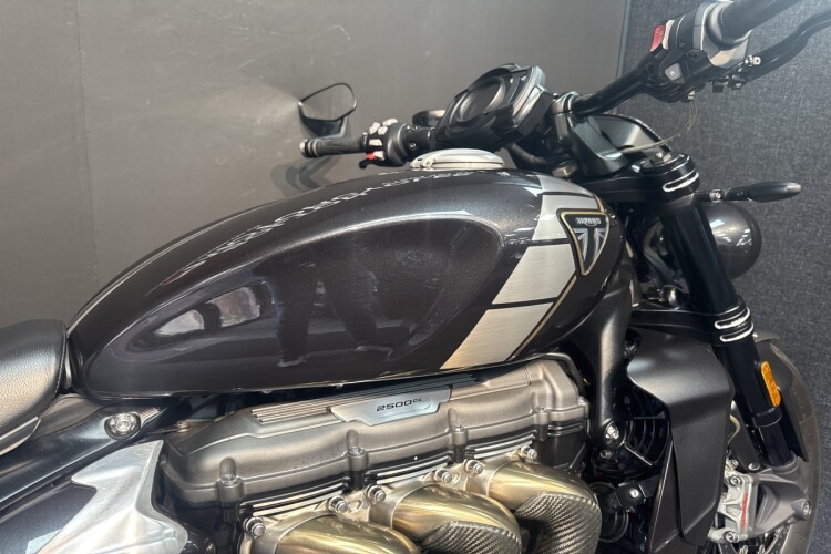 TRIUMPH ROCKET III