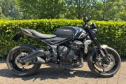 TRIUMPH TRIDENT 660