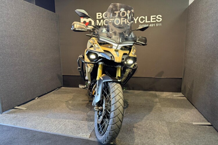VOGE DS625X