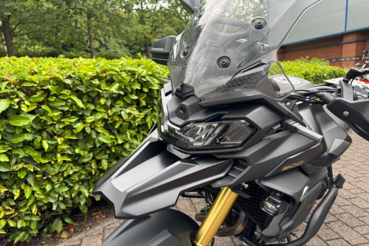 2025 VOGE DS900X, Matt Black - photo 11