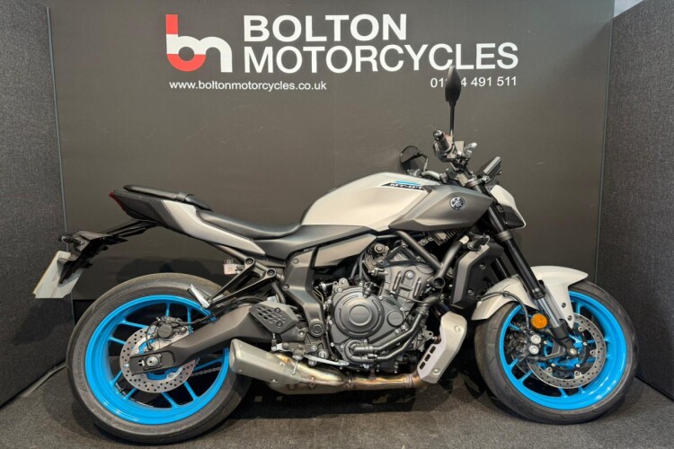 YAMAHA MT-07