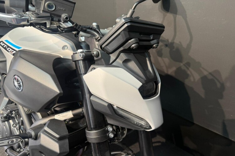 YAMAHA MT-07