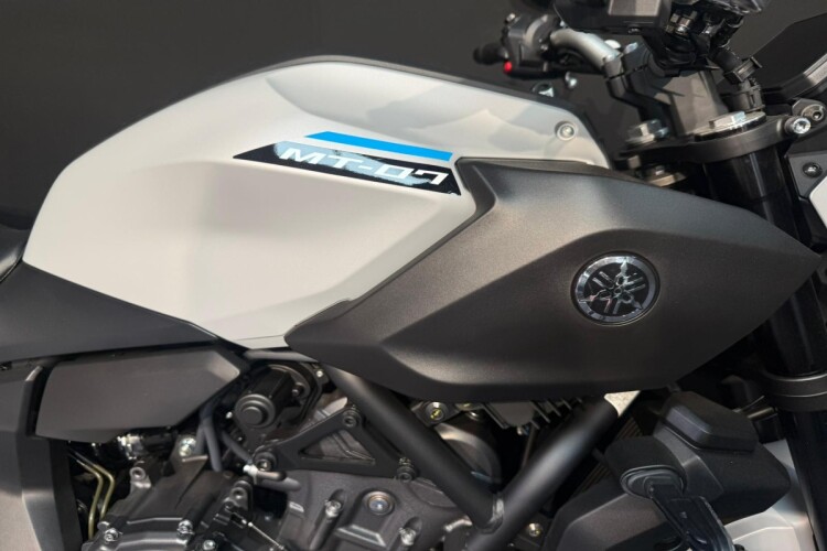 YAMAHA MT-07