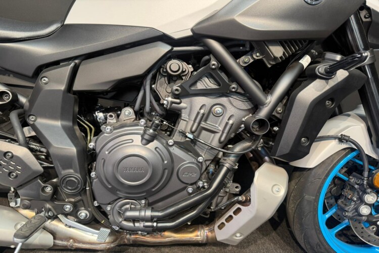 YAMAHA MT-07
