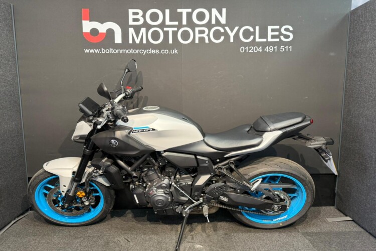 YAMAHA MT-07