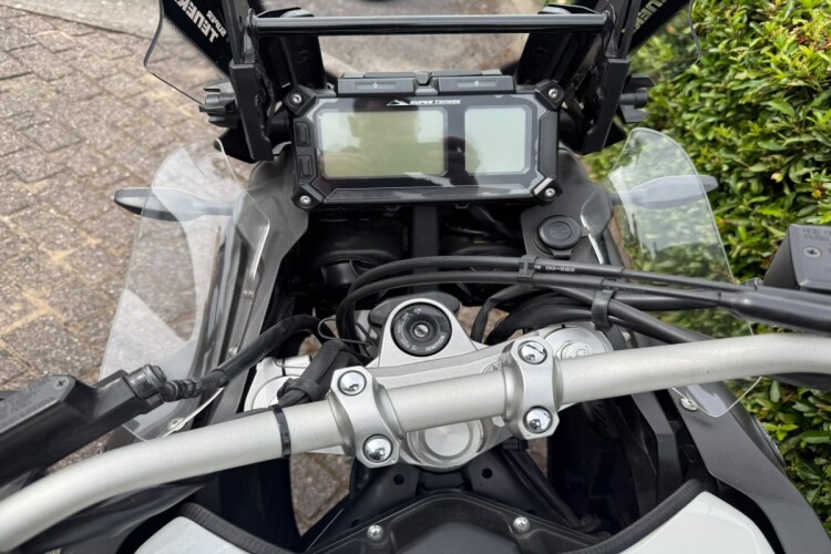 YAMAHA XT1200 SUPER TENERE