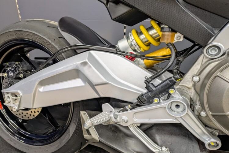 APRILIA TUONO 660 FACTORY